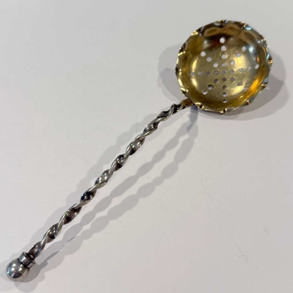 Vintage Silverplate Over Cup Tea Strainer Gold & Silver Tone Ball & Twist Handle